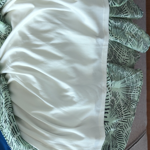 Dynamite green print dress small - Picture 5 of 6